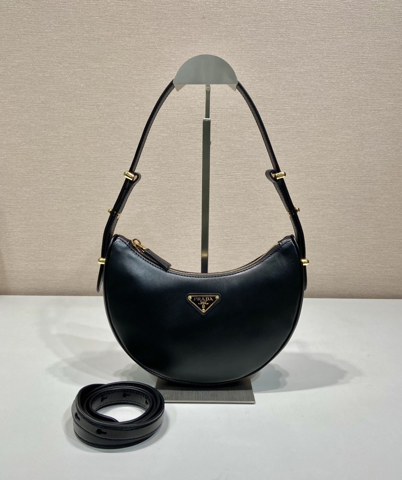Pra*a hobo bags